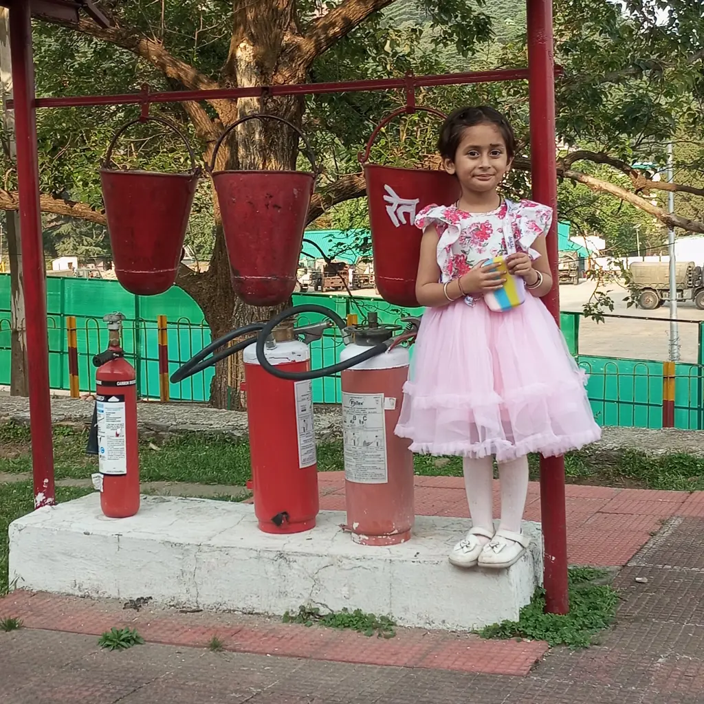 Devanshi thakur