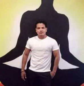 Vicky Asthana