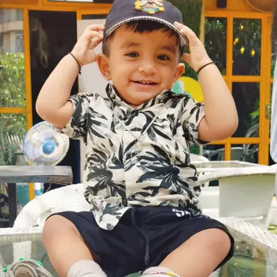 Vihaan khade