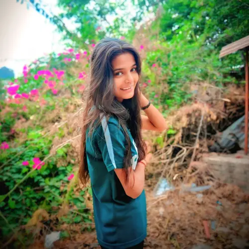 Anvi Thakur 