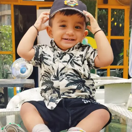Vihaan khade